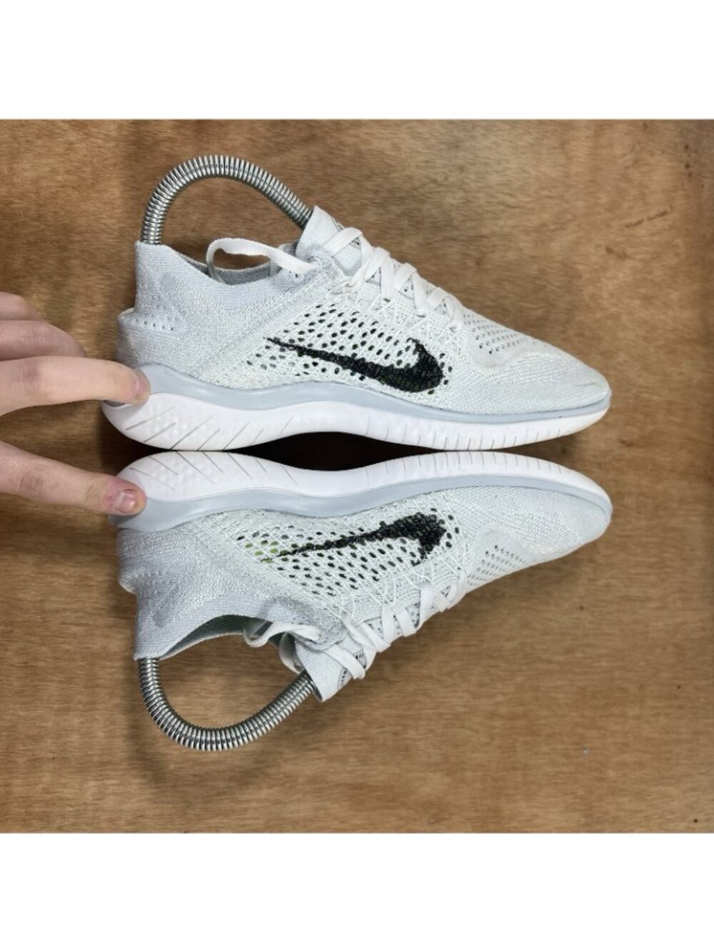 Nike Free RN Flyknit 2018 Women's Size 7 Running Shoes Pure Platinum White Gray - Picture 5 of 9